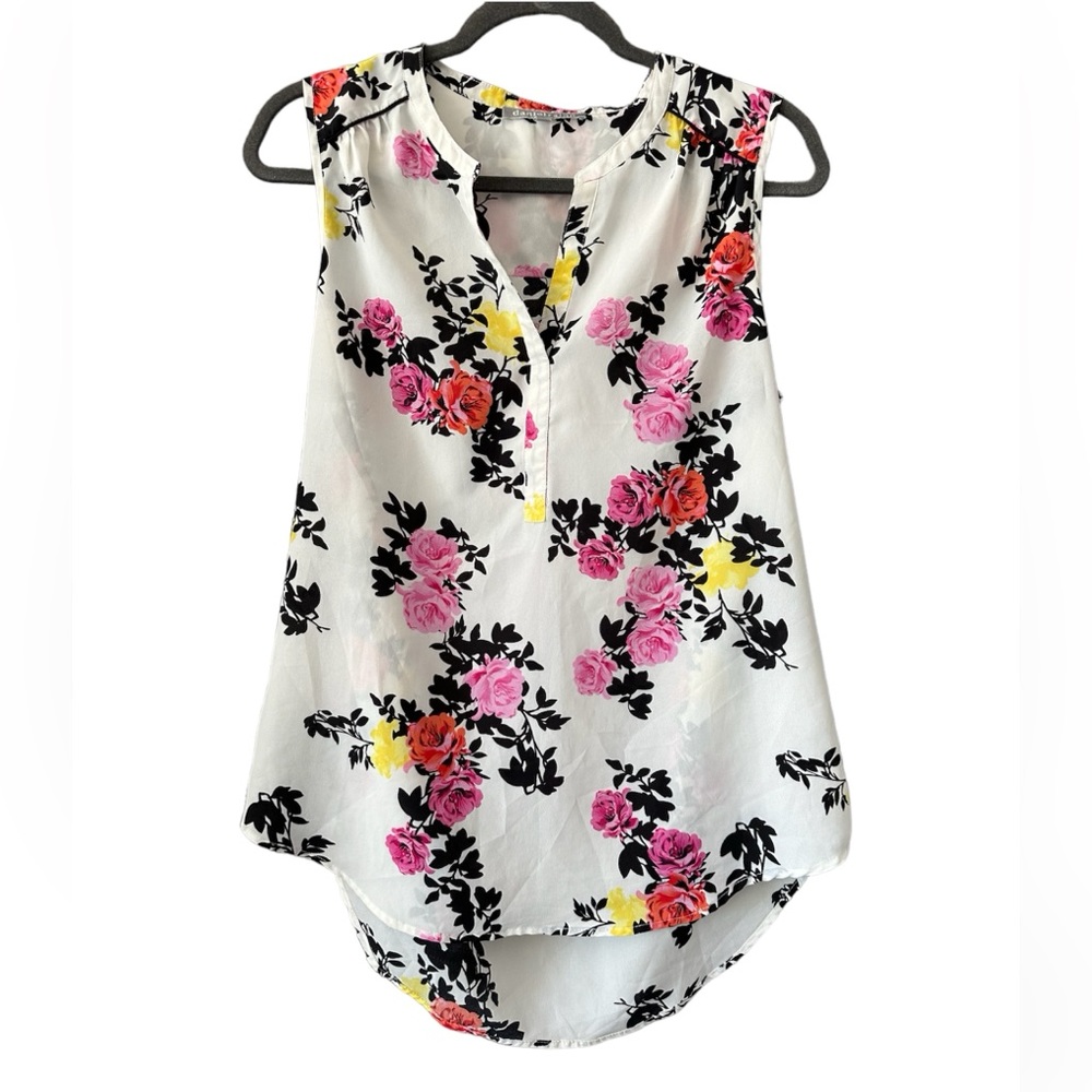 Daniel Rainn Floral Sleeveless Top